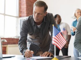 Wzrost zatrudnienia w USA spowalnia. Powod Firmy niepewne przyszlosci w zwiazku z taryfami celnymi