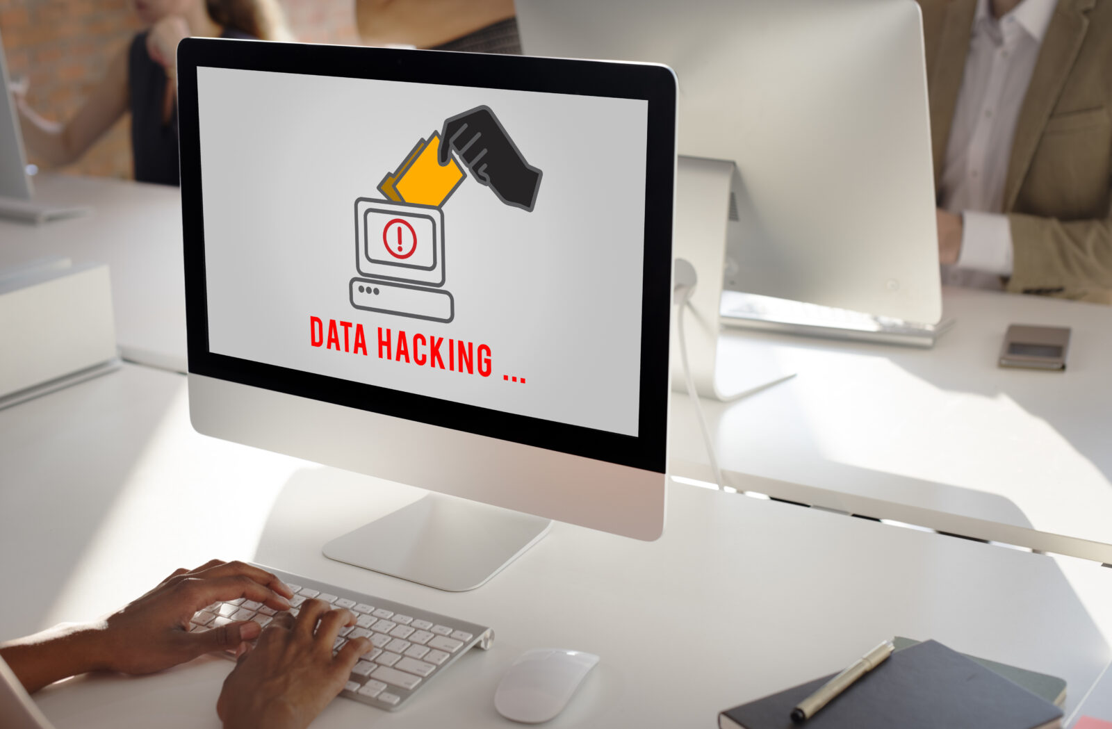 Z bazy danych Helsinek skradziono dane nawet 300 tys. osob w najwiekszym w kraju cyberataku