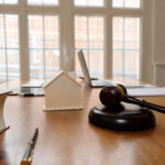 Los Angeles pozywa Airbnb za domniemane zawyzanie cen po pozarach lasow