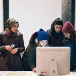 Liczba cudzoziemcow wykonujacych w Polsce prace w koncu lutego wyniosla 1574 mln osob informuje GUS