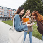 Niedlugo pazdziernik a studentow coraz czesciej nie stac na wynajem mowia raporty