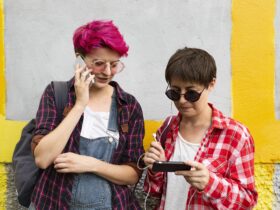 TikTok zwalnia moderatorow tresci w Berlinie. Zastapi ich sztuczna inteligencja