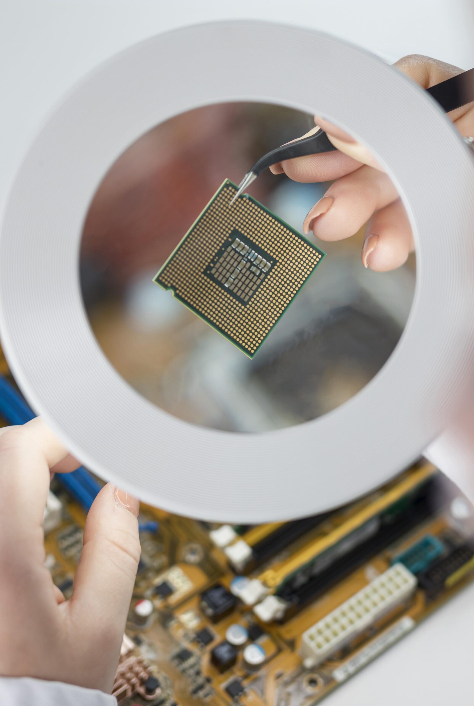 Trump chce wiecej transakcji takich jak Intel co niepokoi spolecznosc biznesowa