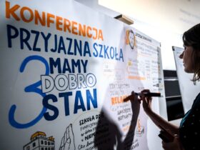 Smartfony znikną ze szkół, ale to dopiero początek zmian. Jak zadbać o dobrostan uczniów? 141 smartfony-znikna-ze-szkol-ale-to-dopiero-poczatek-zmian-jak-zadbac-o-dobrostan-uczniow