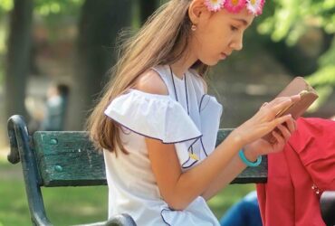 Wakacje bez telefonu? Dzieci zyskują znacznie więcej niż tylko mniej czasu przed ekranem 170 wakacje-bez-telefonu-dzieci-zyskuja-znacznie-wiecej-niz-tylko-mniej-czasu-przed-ekranem