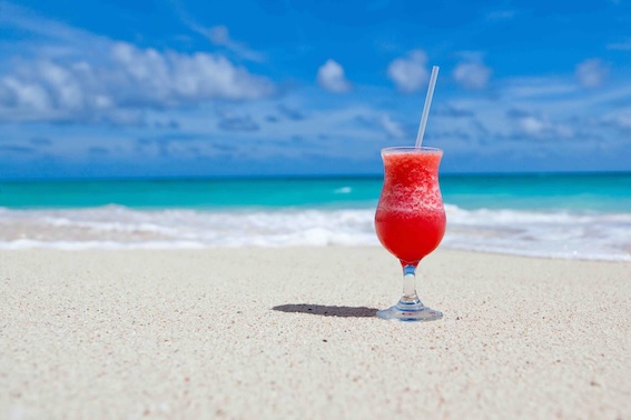 Najdroższy drink na wakacjach? Ten kupiony przez… niekorzystne przewalutowanie 139 najdrozszy-drink-na-wakacjach-ten-kupiony-przez-niekorzystne-przewalutowanie